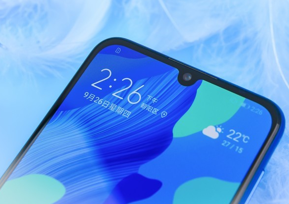 红魔10 Pro+氘锋透明暗夜版真机曝光 纯平偏执狂？